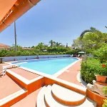Luxurious In Siracusa Дом отдыха